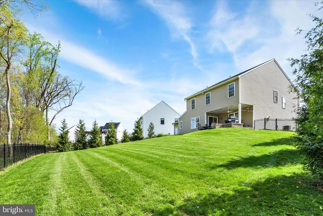 464 APPLE HOLLOW ROAD, Mechanicsburg, PA 17055