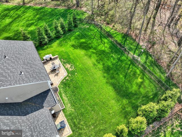 464 APPLE HOLLOW ROAD, Mechanicsburg, PA 17055