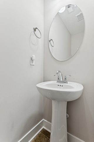 2212 Red Barn Rd, Christiana, TN 37037