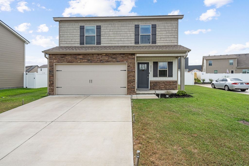 2212 Red Barn Rd, Christiana, TN 37037