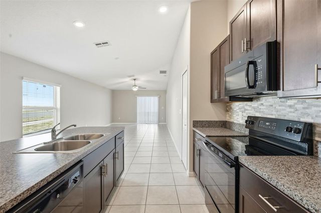 14733 SCOTTBURGH GLEN DRIVE, Wimauma, FL 33598