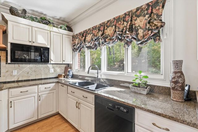 195 Myers Avenue, Guild, TN 37340