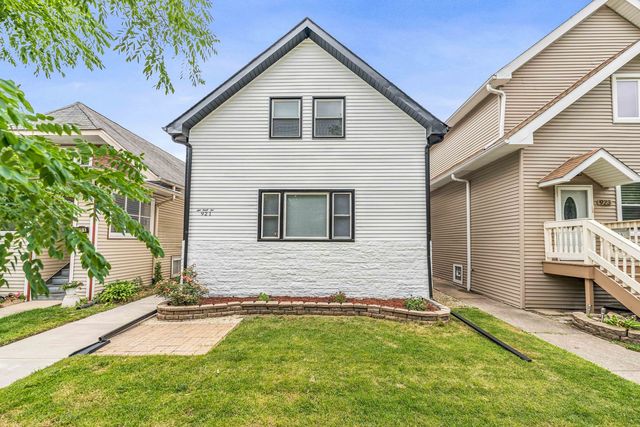 921 N Humphrey Avenue, Oak Park, IL 60302