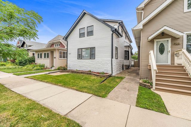 921 N Humphrey Avenue, Oak Park, IL 60302