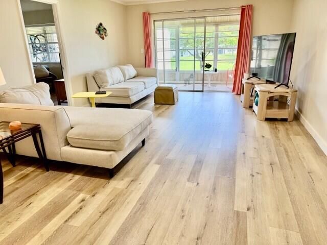 148 Lake Constance Drive 148, West Palm Beach, FL 33411