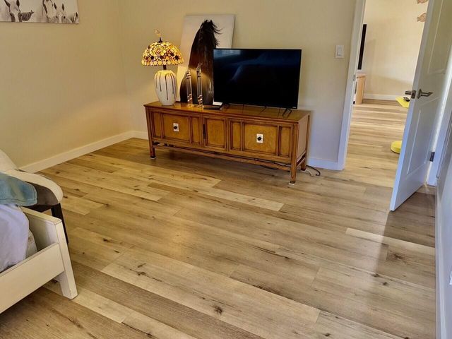 148 Lake Constance Drive 148, West Palm Beach, FL 33411