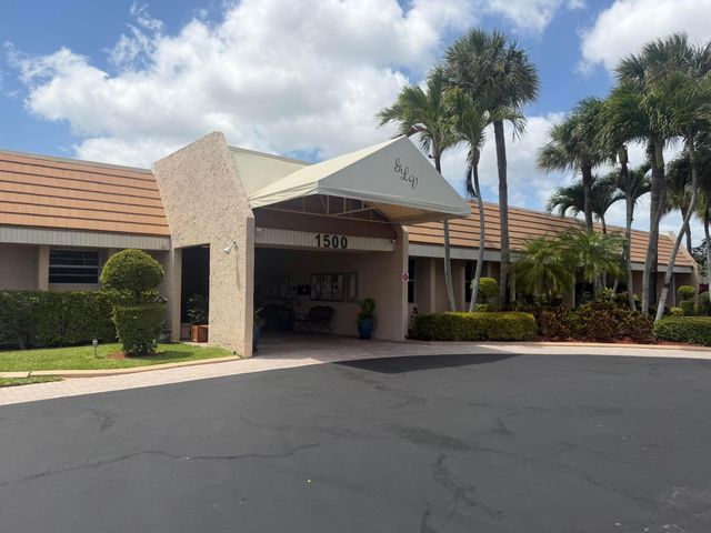 148 Lake Constance Drive 148, West Palm Beach, FL 33411