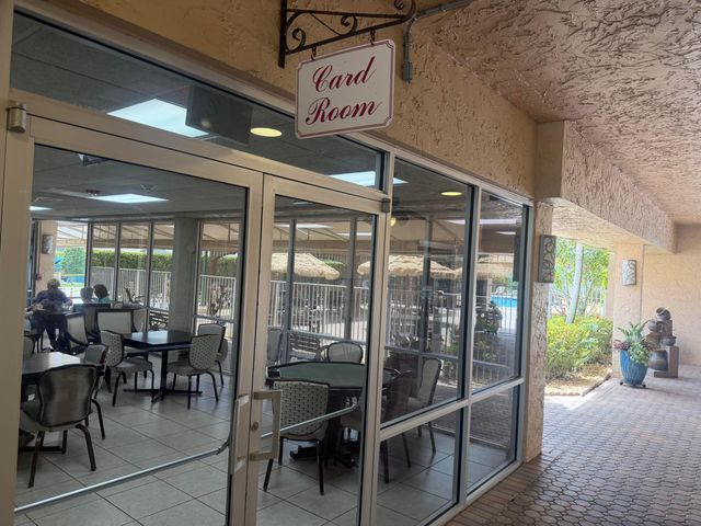 148 Lake Constance Drive 148, West Palm Beach, FL 33411