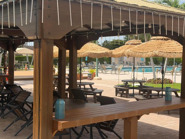 148 Lake Constance Drive 148, West Palm Beach, FL 33411