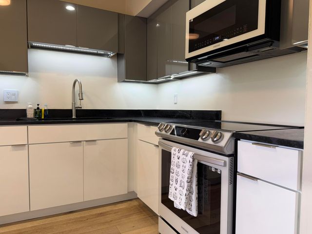 148 Lake Constance Drive 148, West Palm Beach, FL 33411