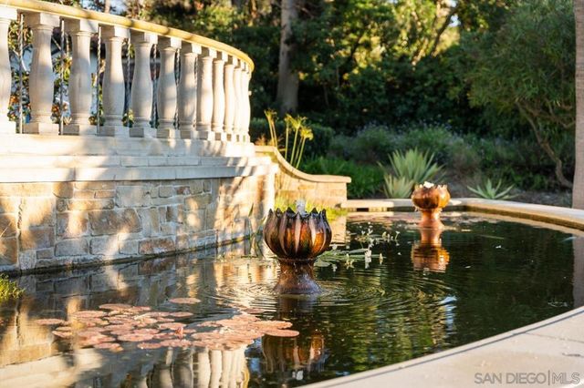 1205 Muirlands Dr, La Jolla, CA 92037