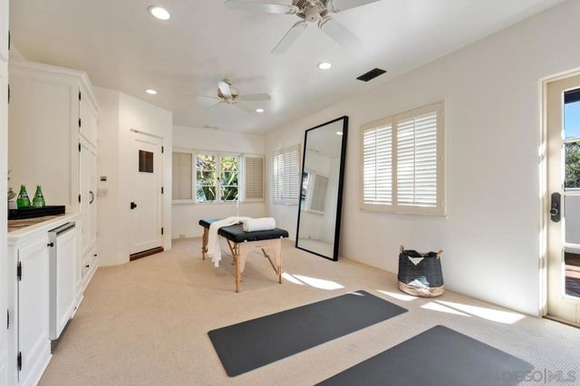 1205 Muirlands Dr, La Jolla, CA 92037