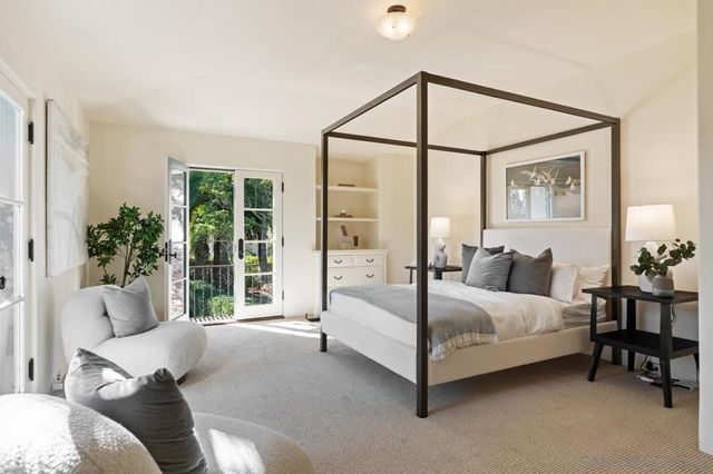 1205 Muirlands Dr, La Jolla, CA 92037