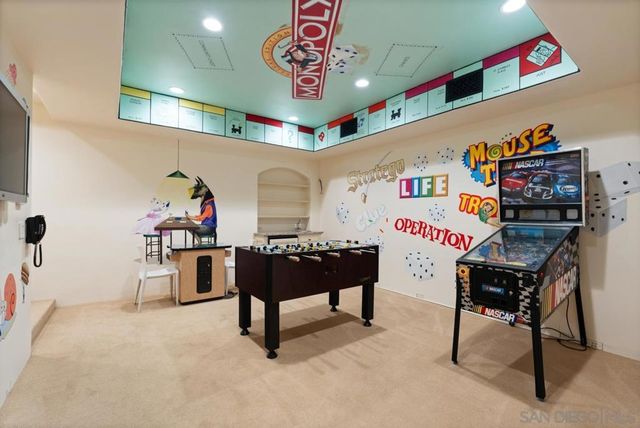 1205 Muirlands Dr, La Jolla, CA 92037