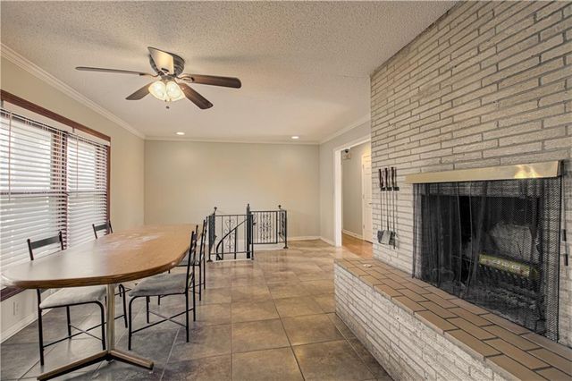 226 NW 43rd Street, Kansas City, MO 64116