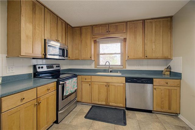 226 NW 43rd Street, Kansas City, MO 64116