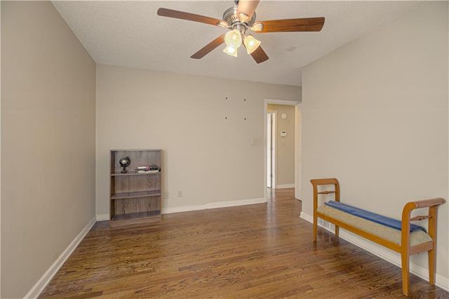 226 NW 43rd Street, Kansas City, MO 64116