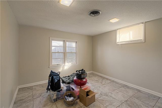 226 NW 43rd Street, Kansas City, MO 64116