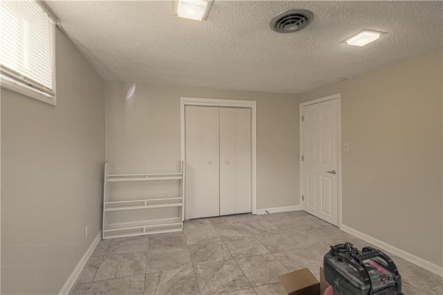 226 NW 43rd Street, Kansas City, MO 64116