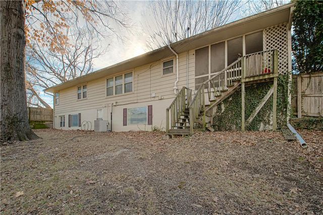 226 NW 43rd Street, Kansas City, MO 64116