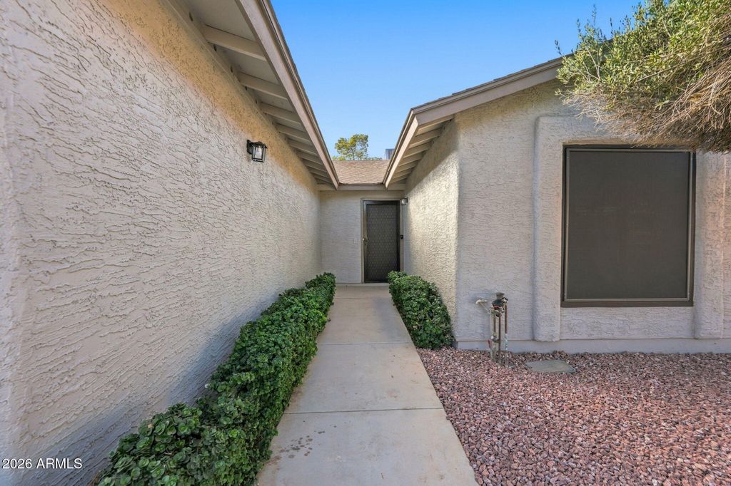 26417 S SHERBROOK Drive, Sun Lakes, AZ 85248 — photo 4