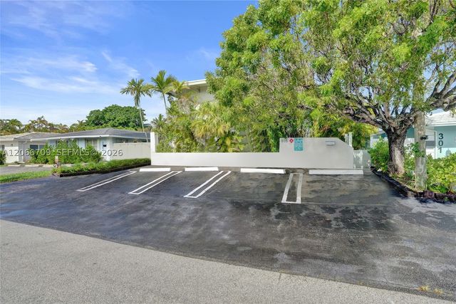 305 SE 12th Ave, Pompano Beach, FL 33060