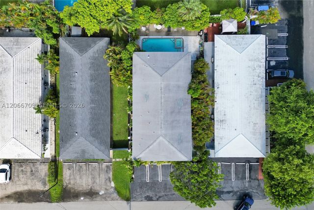305 SE 12th Ave, Pompano Beach, FL 33060