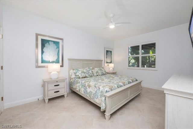 965 Sandpiper ST J107, Naples, FL 34102