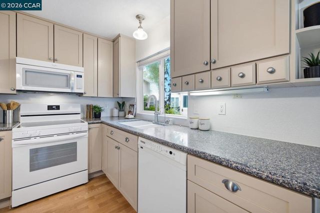 4243 Dubhe Ct, Concord, CA 94521