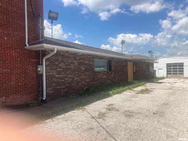 2317 4TH Avenue, Rock Island, IL 61201