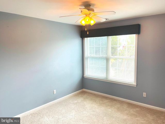 9 SCARLET OAK CIR, Stafford, VA 22554