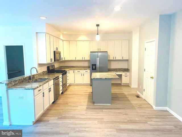 9 SCARLET OAK CIR, Stafford, VA 22554