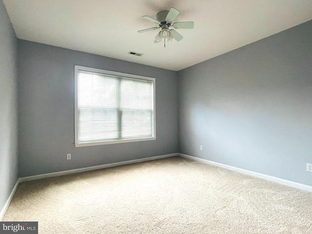 9 SCARLET OAK CIR, Stafford, VA 22554
