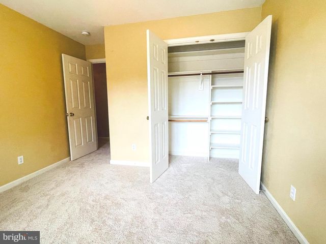 9 SCARLET OAK CIR, Stafford, VA 22554