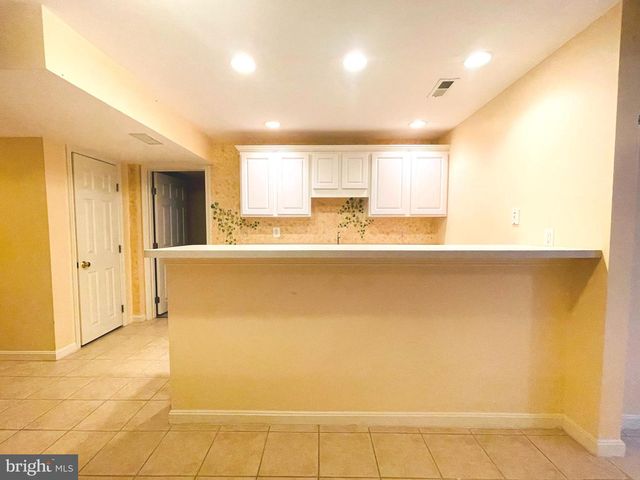 9 SCARLET OAK CIR, Stafford, VA 22554