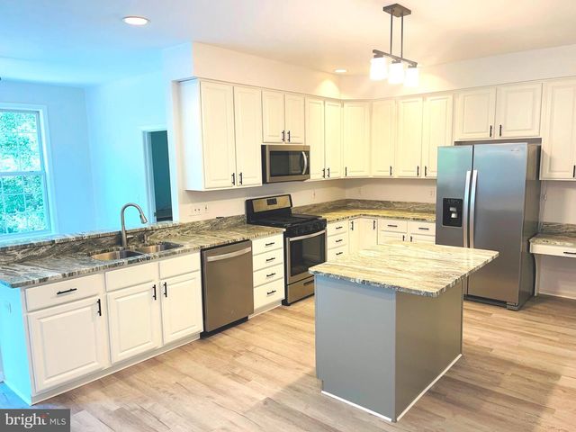 9 SCARLET OAK CIR, Stafford, VA 22554
