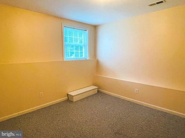 9 SCARLET OAK CIR, Stafford, VA 22554