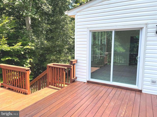 9 SCARLET OAK CIR, Stafford, VA 22554