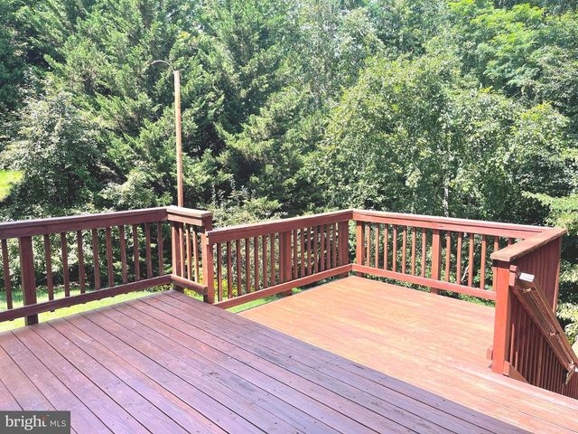 9 SCARLET OAK CIR, Stafford, VA 22554
