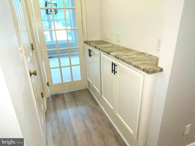 9 SCARLET OAK CIR, Stafford, VA 22554