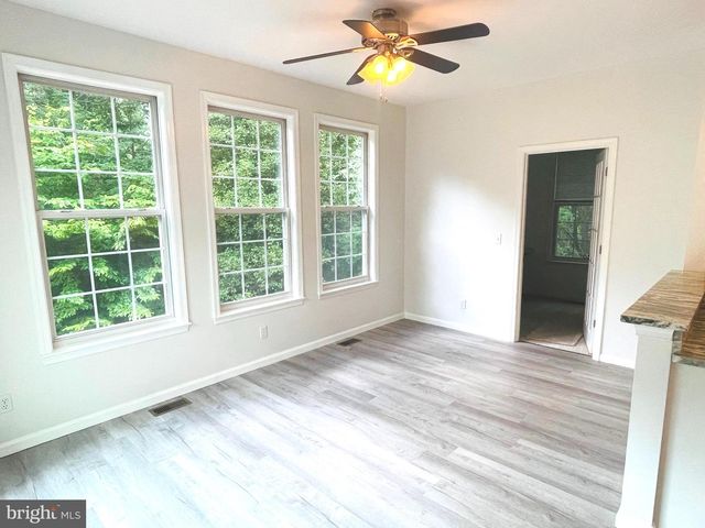 9 SCARLET OAK CIR, Stafford, VA 22554