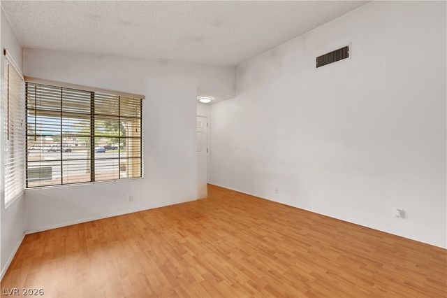 7286 Coffeyville Avenue, Las Vegas, NV 89147