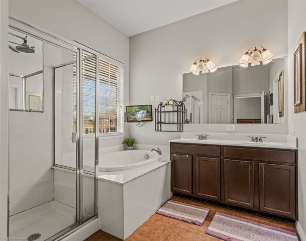 321 Deaton Drive, Fate, TX 75087