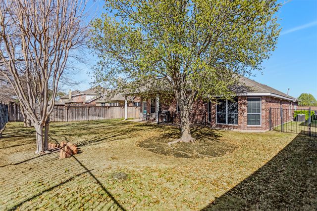 321 Deaton Drive, Fate, TX 75087