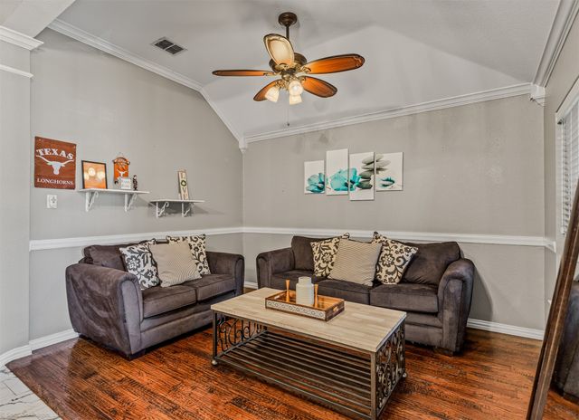 321 Deaton Drive, Fate, TX 75087