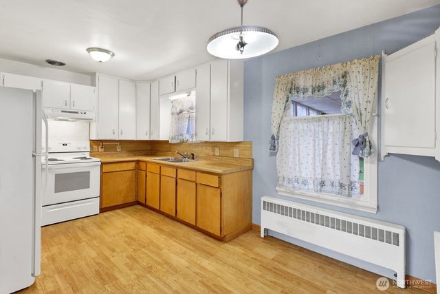 2827 Elm Street, Bellingham, WA 98225