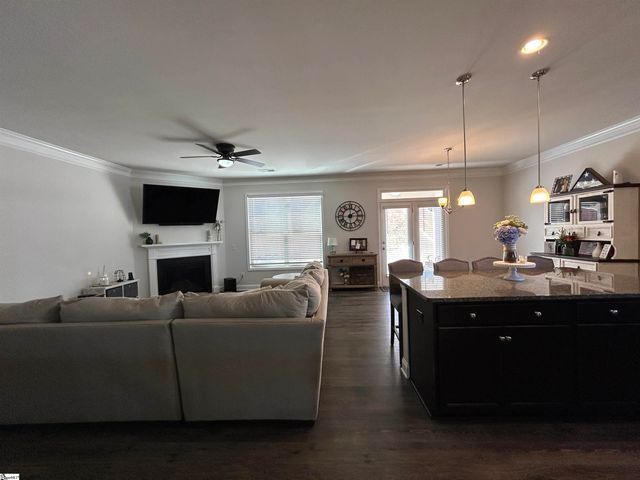 231 Raleighwood Lane, Simpsonville, SC 29681