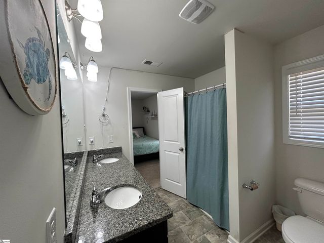 231 Raleighwood Lane, Simpsonville, SC 29681