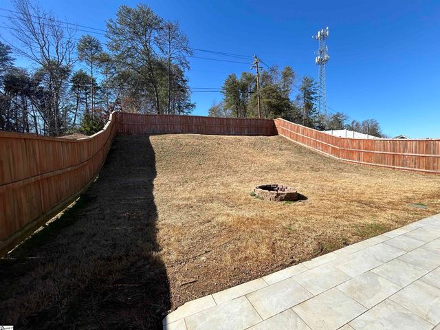 231 Raleighwood Lane, Simpsonville, SC 29681