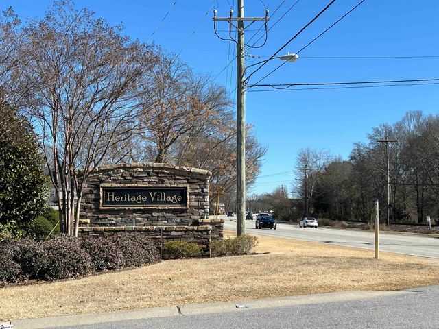 231 Raleighwood Lane, Simpsonville, SC 29681